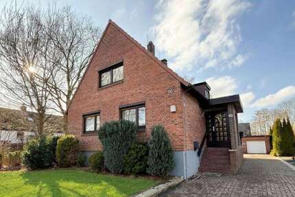 Haus Neumünster Brachenfeld/Ruthenberg - 4.5 Zimmer, 122 m&sup2;, 329.000&euro; | Angebot:25393088