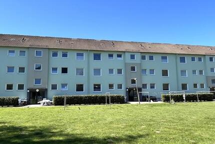 Wohnung Neumünster - 3 Zimmer, 65 m&sup2;, 480&euro; | Angebot:26364277