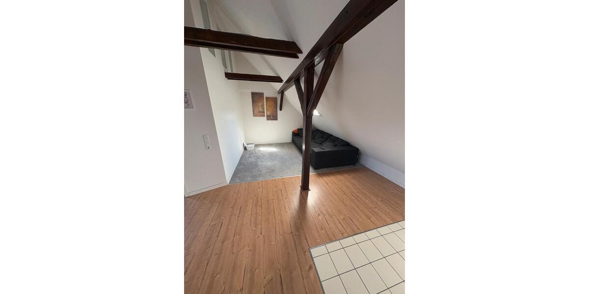 Dachgeschoßwohnung Neumünster - 2 Zimmer, 69 m&sup2;, 887&euro; | Angebot:26098984