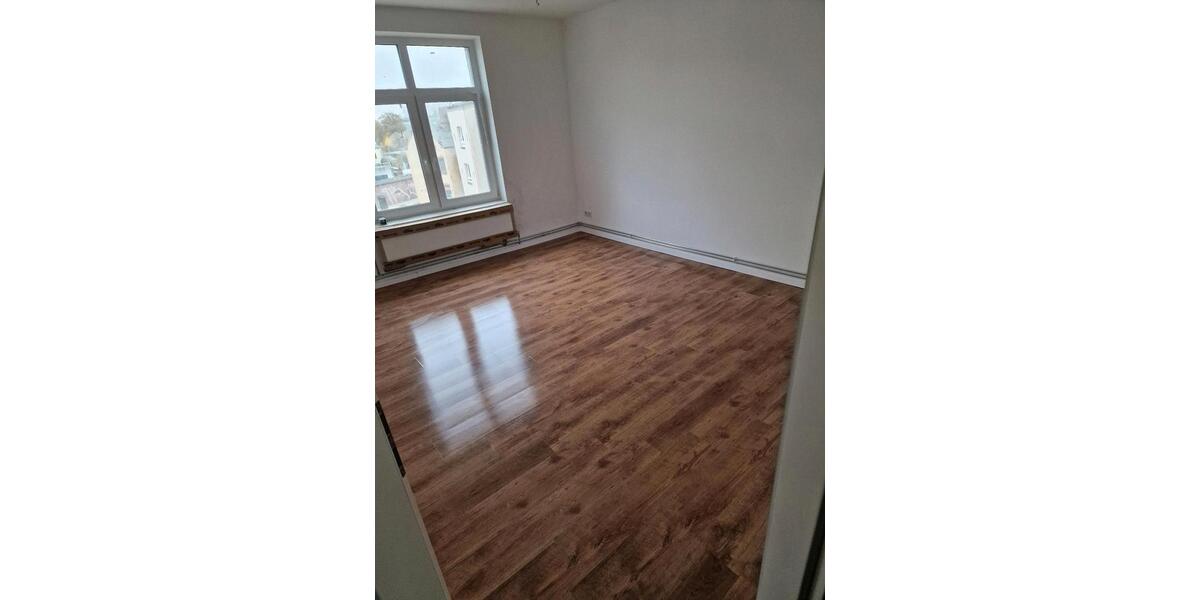 Etagenwohnung Neumünster Böcklersiedlung - 4 Zimmer, 100 m&sup2;, 1.550&euro; | Angebot:25472630