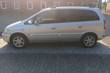 Opel Zafira Tourer 215.000 km 2.500 &euro; Kiel 24106