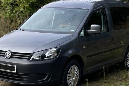 VW Caddy 137.000 km 8.499 € Neumünster 24537