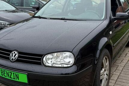 VW Golf 184.000 km 2.749 &euro; Ascheberg 24326