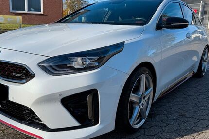 Kia pro ceed / ProCeed 98.000 km 22.950 &euro; Kiel 24106