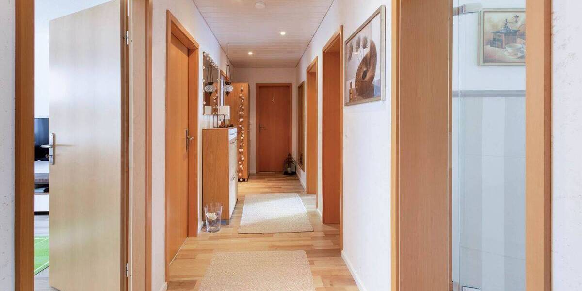 Etagenwohnung Kiel Neumühlen-Dietrichsdorf - 3 Zimmer, 87 m&sup2;, 239.000&euro; | Angebot:26673597