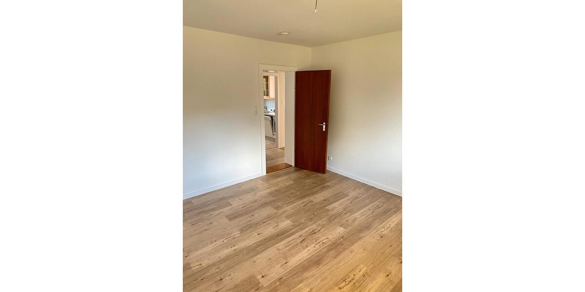 Etagenwohnung Büdelsdorf - 3 Zimmer, 70 m&sup2;, 720&euro; | Angebot:26563309