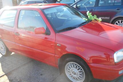 VW Golf 98.000 km 2.980 &euro; Neumünster 24539