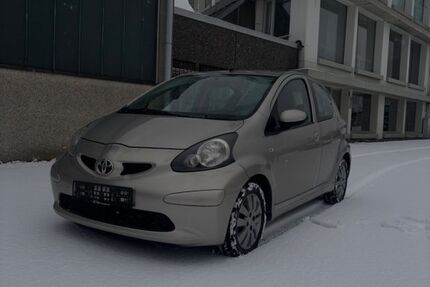 Toyota Aygo (X) 147.000 km 2.400 &euro; Neumünster 24536