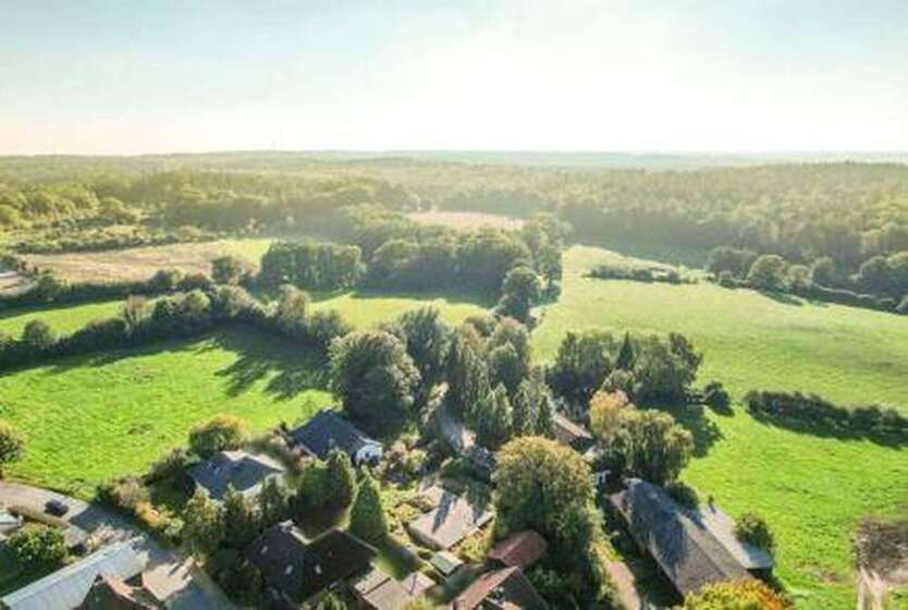 Grundstück zu verkaufen in Aukrug 239.000 € 897 m²