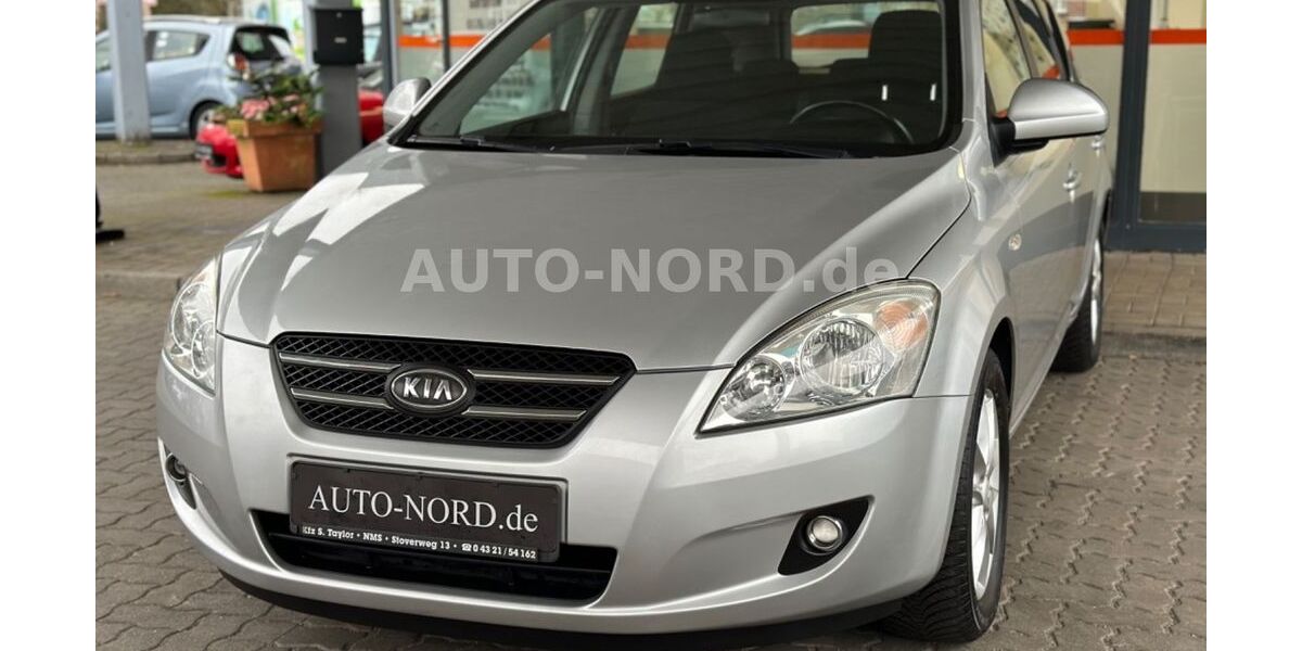 Kia ceed / Ceed 129.000 km 5.990 &euro; Neumünster 24534