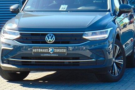 VW Tiguan 89.552 km 21.990 € Neumünster 24537