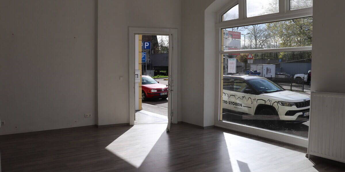 Gewerbeobjekt Neumünster Innenstadt - 2 Zimmer, 53 m&sup2;, 600&euro; | Angebot:25926388