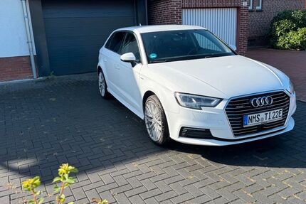 Audi A3 118.220 km 15.000 &euro; Neumünster 24536