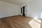 NEU*NEU*NEU*: modernisierte 3 Zimmer + Balkonblick ins Grüne, neue Einbauküche, Gäste-WC, Aufzug