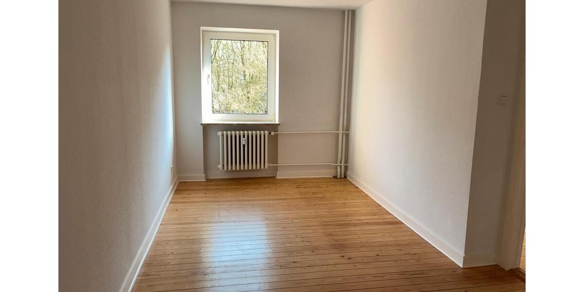 Etagenwohnung Kiel Neumühlen-Dietrichsdorf - 3 Zimmer, 75 m&sup2;, 675&euro; | Angebot:25611728