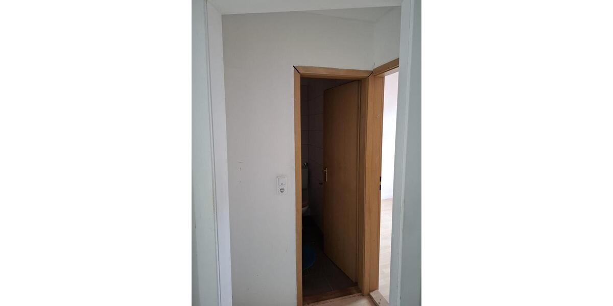 Etagenwohnung Kiel Gaarden-Ost - 2.5 Zimmer, 50 m&sup2;, 140.000&euro; | Angebot:27243539