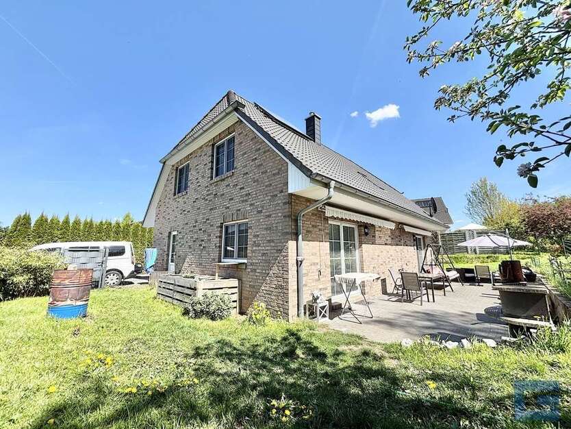 Haus zum Kaufen in Krummwisch 498.000 € 181 m²