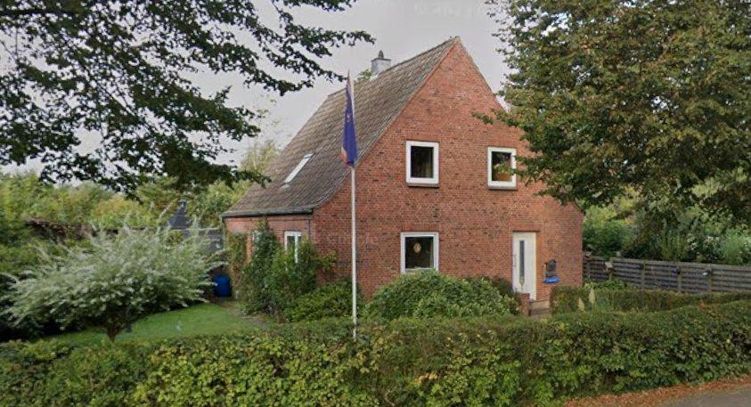 Einfamilienhaus Kiel Friedrichsort - 10 Zimmer, 151 m&sup2;, 199.000&euro; | Angebot:26536113