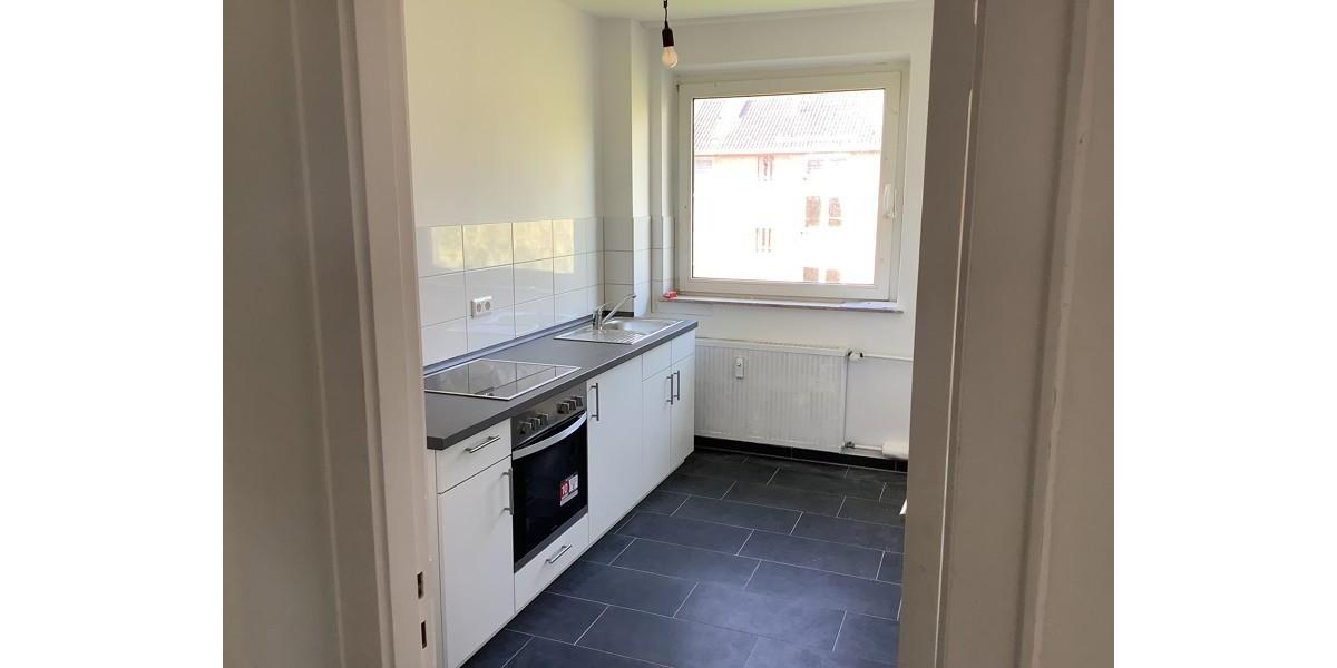 Modernisierte 3 Zimmer Mansardenwohnung ab sofort verfügbar! 3 zimmer