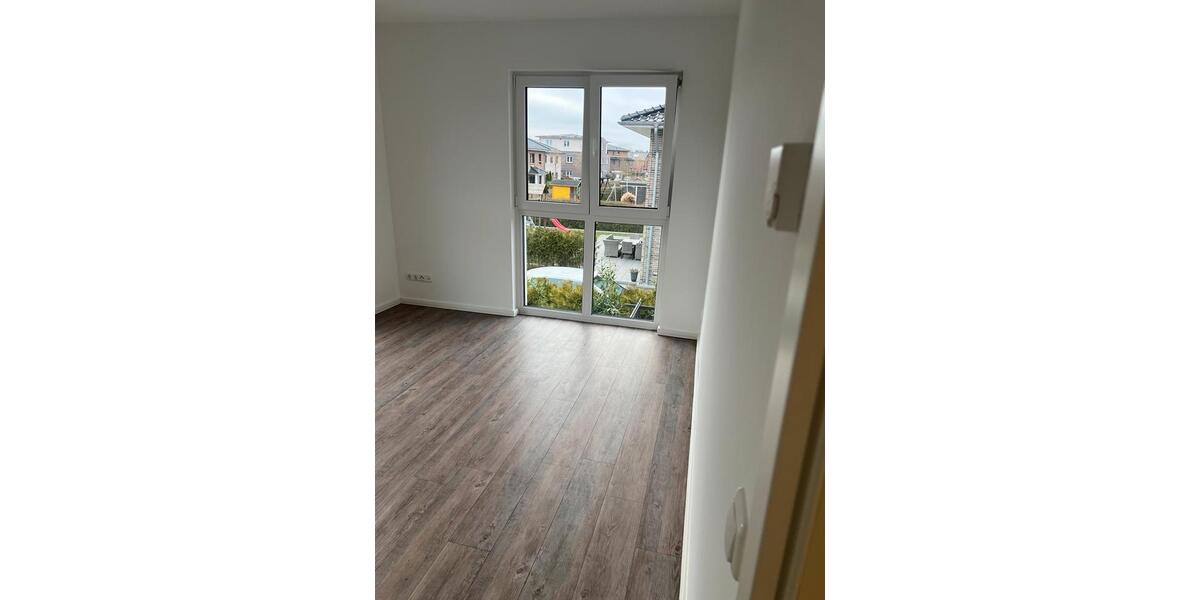 DHH in Bad Bramstedt zu vermieten, Kaltmiete 1500€ 4 zimmer