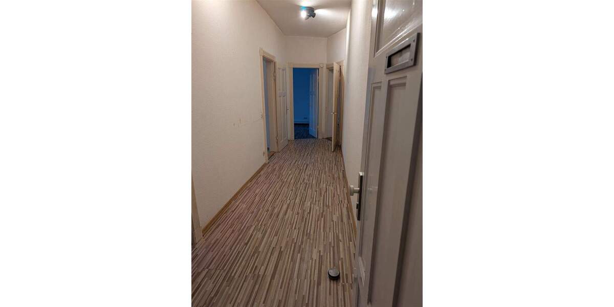 Geräumige 2-Zimmer-Whg. in schönem Jugendstilhaus zu vermieten Vinetaplatz 4, Kiel-Gaarden 2 zimmer