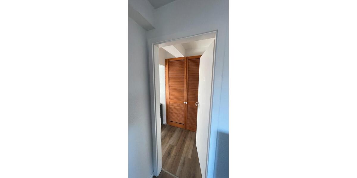 Dachgeschoßwohnung Kiel Friedrichsort - 3.5 Zimmer, 72 m&sup2;, 923&euro; | Angebot:25418368