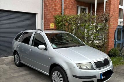 Skoda Fabia 268.100 km 2.400 &euro; Kiel 24118