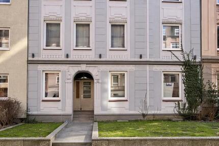 Haus Kiel Gaarden-Ost - 16 Zimmer, 320 m&sup2;, 569.000&euro; | Angebot:25351780