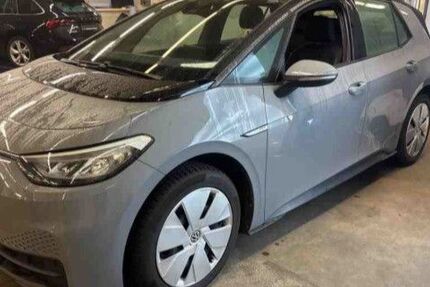 VW ID.3 28.599 km 23.190 &euro; Preetz-Schellhorn 24211