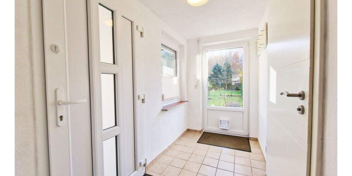 Doppelhaushälfte Neumünster Innenstadt - 4 Zimmer, 89 m&sup2;, 275.000&euro; | Angebot:23977451