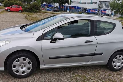 Peugeot 308 135.000 km 900 &euro; Neumünster 24534