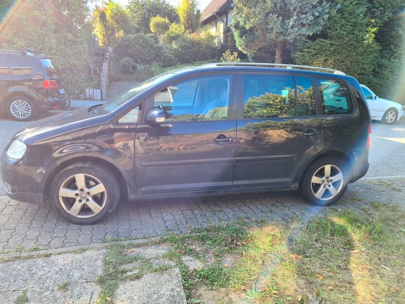 VW Touran 256.362 km 1.600 € Kiel 24159