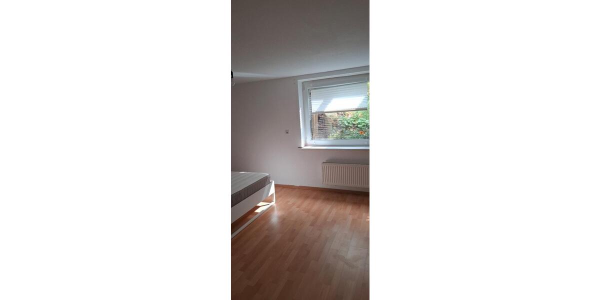 Etagenwohnung Kiel Friedrichsort - 2.5 Zimmer, 100 m&sup2;, 850&euro; | Angebot:26312197