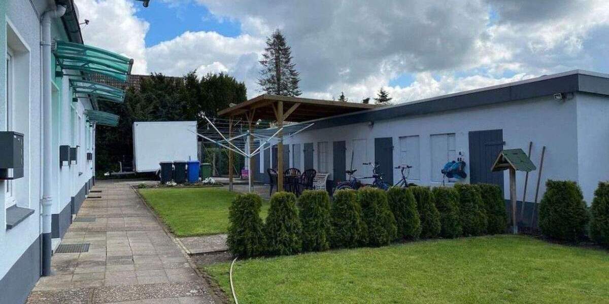 Von Privat Courtagefrei 7 Familienhaus im Reihenhausstil zimmer