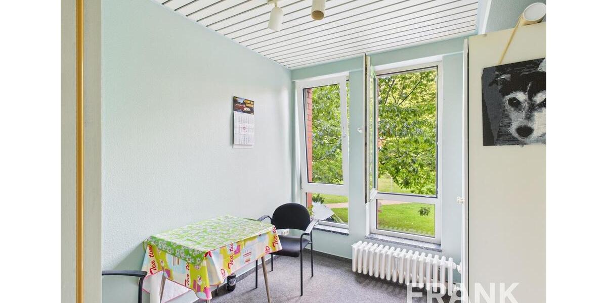 Praxisfläche Tattoostudio Kosmetik in Kiel-Gaarden, 1. OG, Aufzug vorhanden zimmer