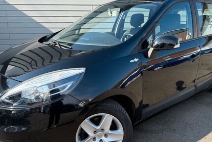 Renault Scenic 61.074 km 6.950 &euro; Neumünster 24536