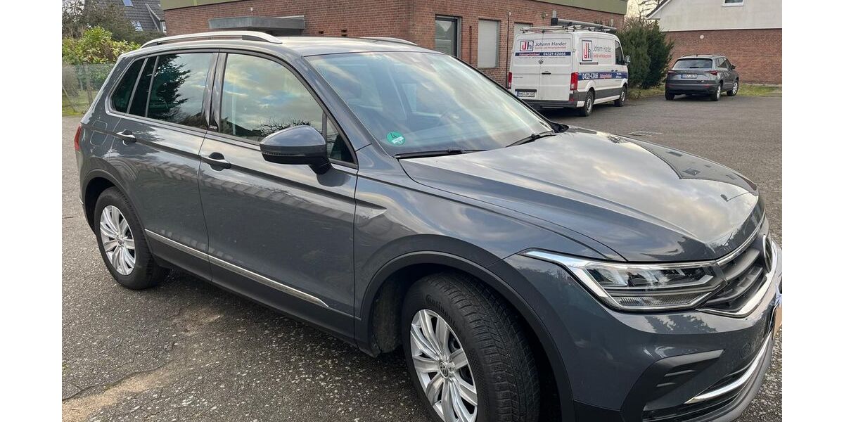 VW Tiguan 70.500 km 20.000 &euro; Neumünster 24536