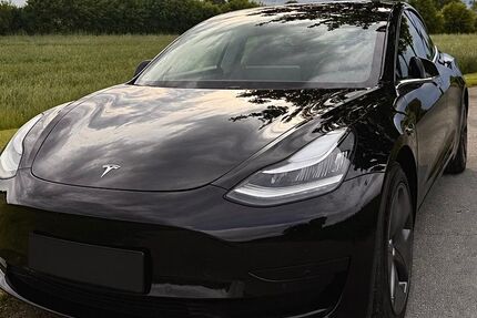 Tesla Model 3 61.000 km 21.200 &euro; Osdorf 24251