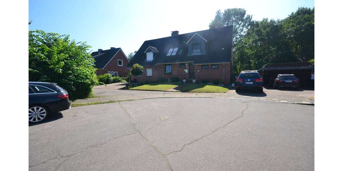 Haus zum Kaufen in Neumünster 490.000 € 260 m² 8 zimmer