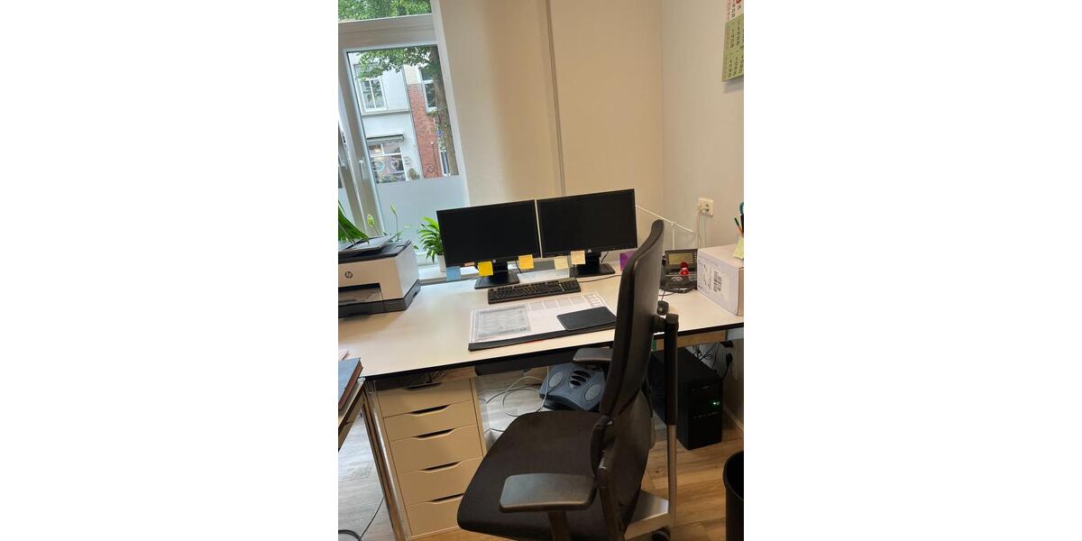 Kleines Büro oder Arbeitsplatz in netter Bürogemeinschaft zimmer