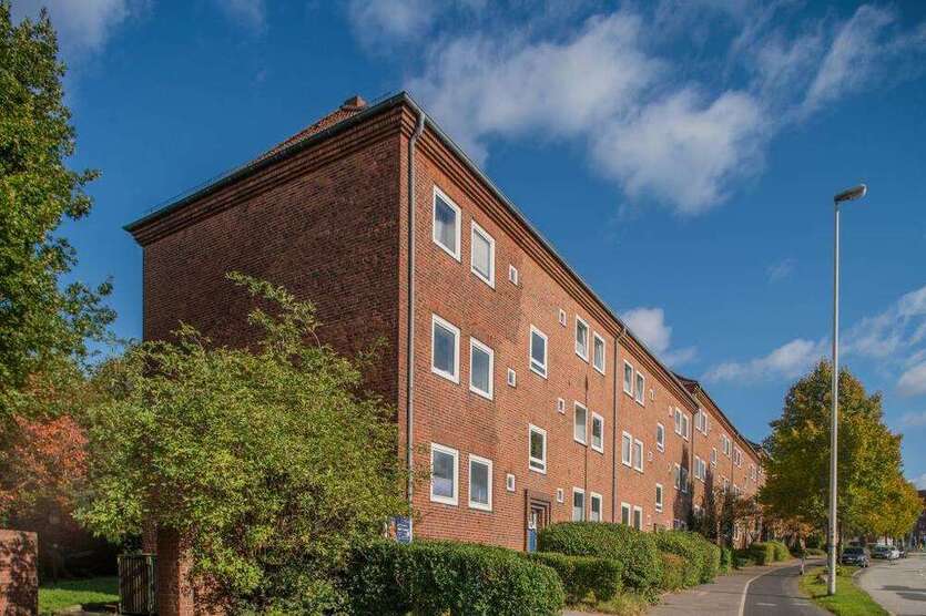 Wohnung zum Mieten in Kiel 429 € 51.24 m²