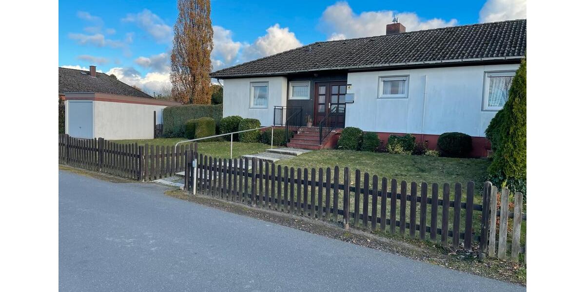 Haus, DHH in Gnutz, Ortsrandlage,noch ohne Provision 4 zimmer