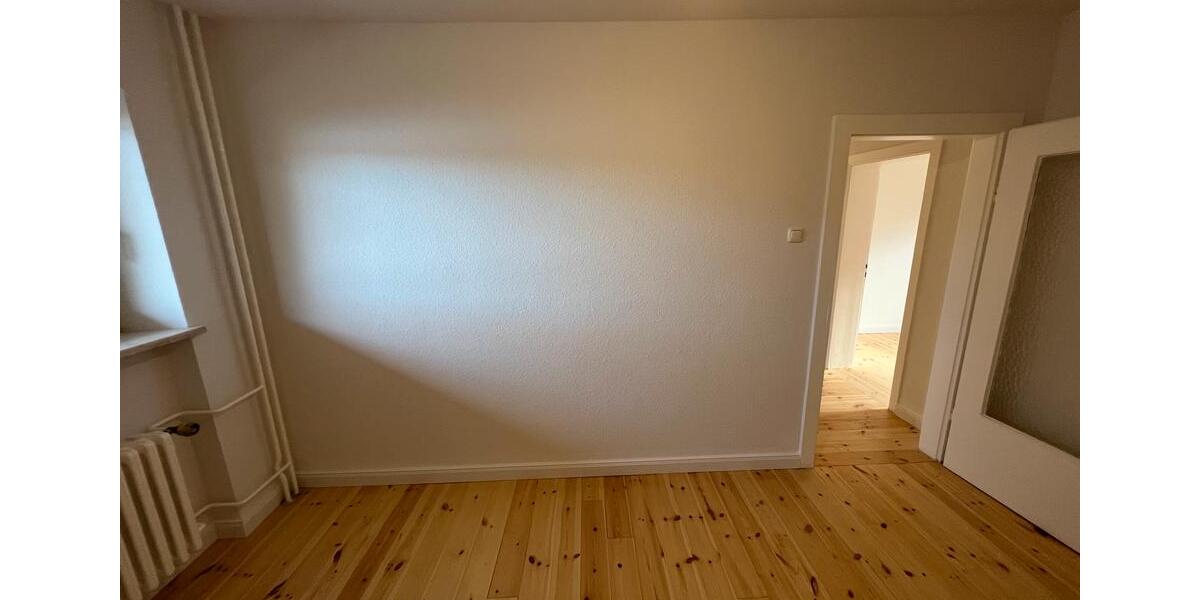 Etagenwohnung Kiel Neumühlen-Dietrichsdorf - 4 Zimmer, 82 m&sup2;, 763&euro; | Angebot:26238999