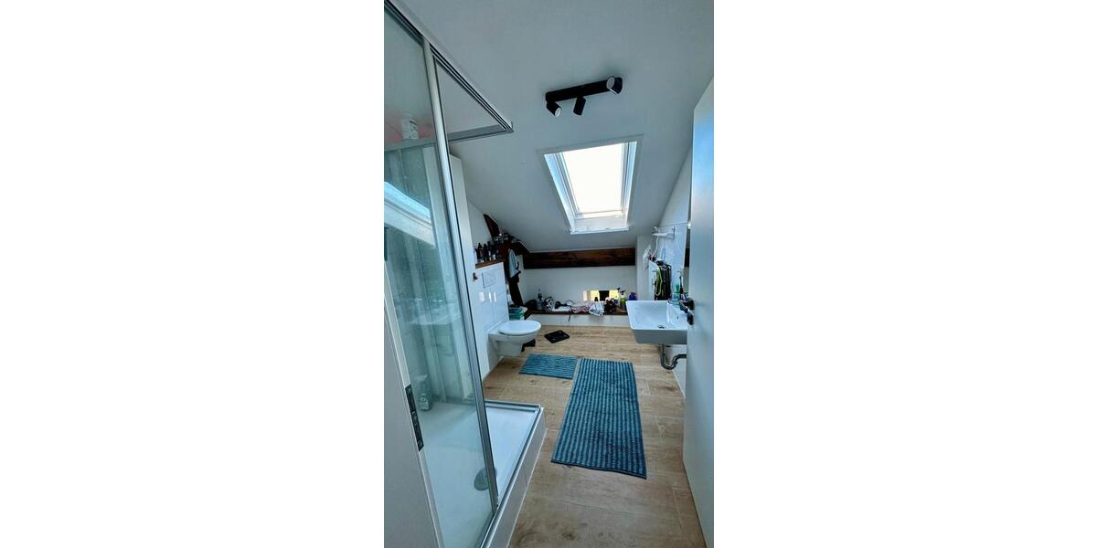Dachgeschoßwohnung Kiel Friedrichsort - 4 Zimmer, 92 m&sup2;, 1.164&euro; | Angebot:26183333