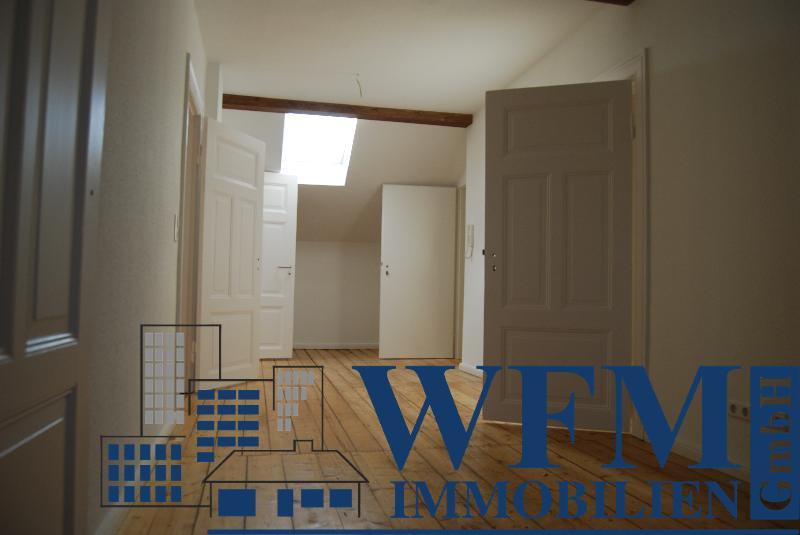 Etagenwohnung Neumünster - 5 Zimmer, 190 m&sup2;, 1.550&euro; | Angebot:26604565