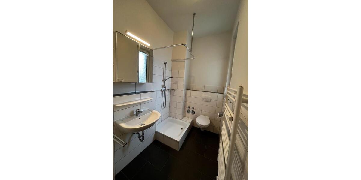 Etagenwohnung Kiel Wik - 3 Zimmer, 77 m&sup2;, 820&euro; | Angebot:26531116