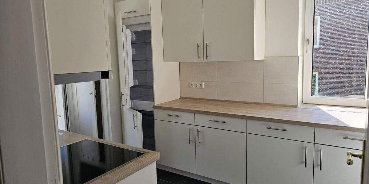 schöne, modernisierte 3 Zimmer Altbauwohnung mit Balkon 3 zimmer