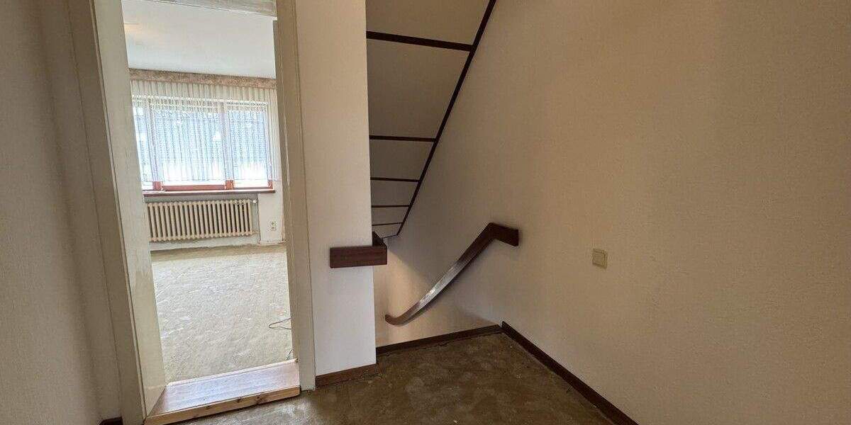 Reihenmittelhaus Kiel Hasseldieksdamm - 4 Zimmer, 103 m&sup2;, 299.000&euro; | Angebot:23935844