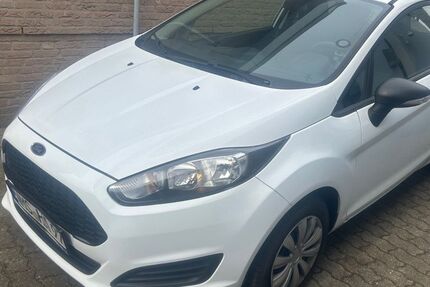 Ford Fiesta 207.000 km 2.500 &euro; neumunster 24537
