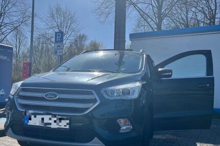 Ford Kuga 139.000 km 12.600 &euro; Nortorf 24589